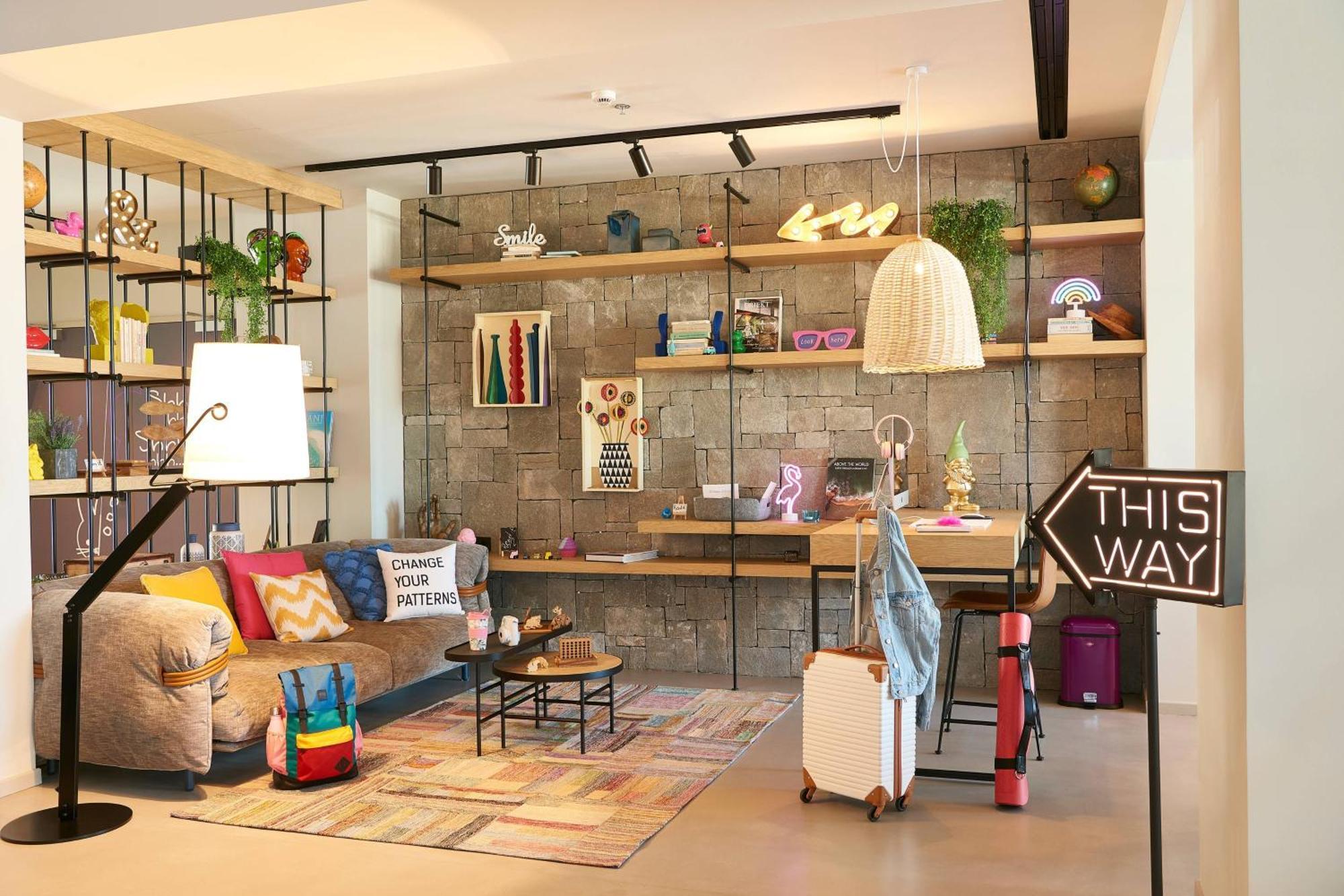 Hotel Moxy Marina 3*